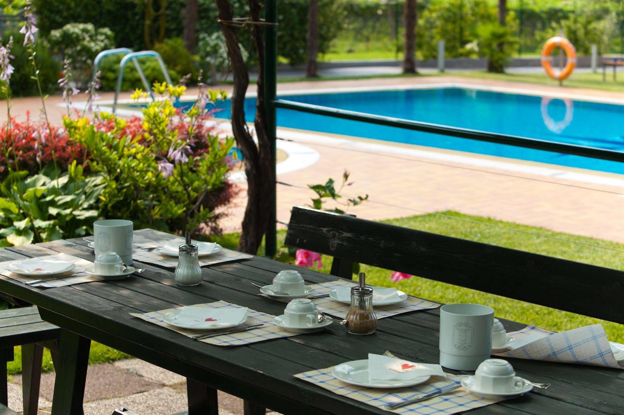Sporthotel Villa Stella Torbole Sul Garda Exterior foto